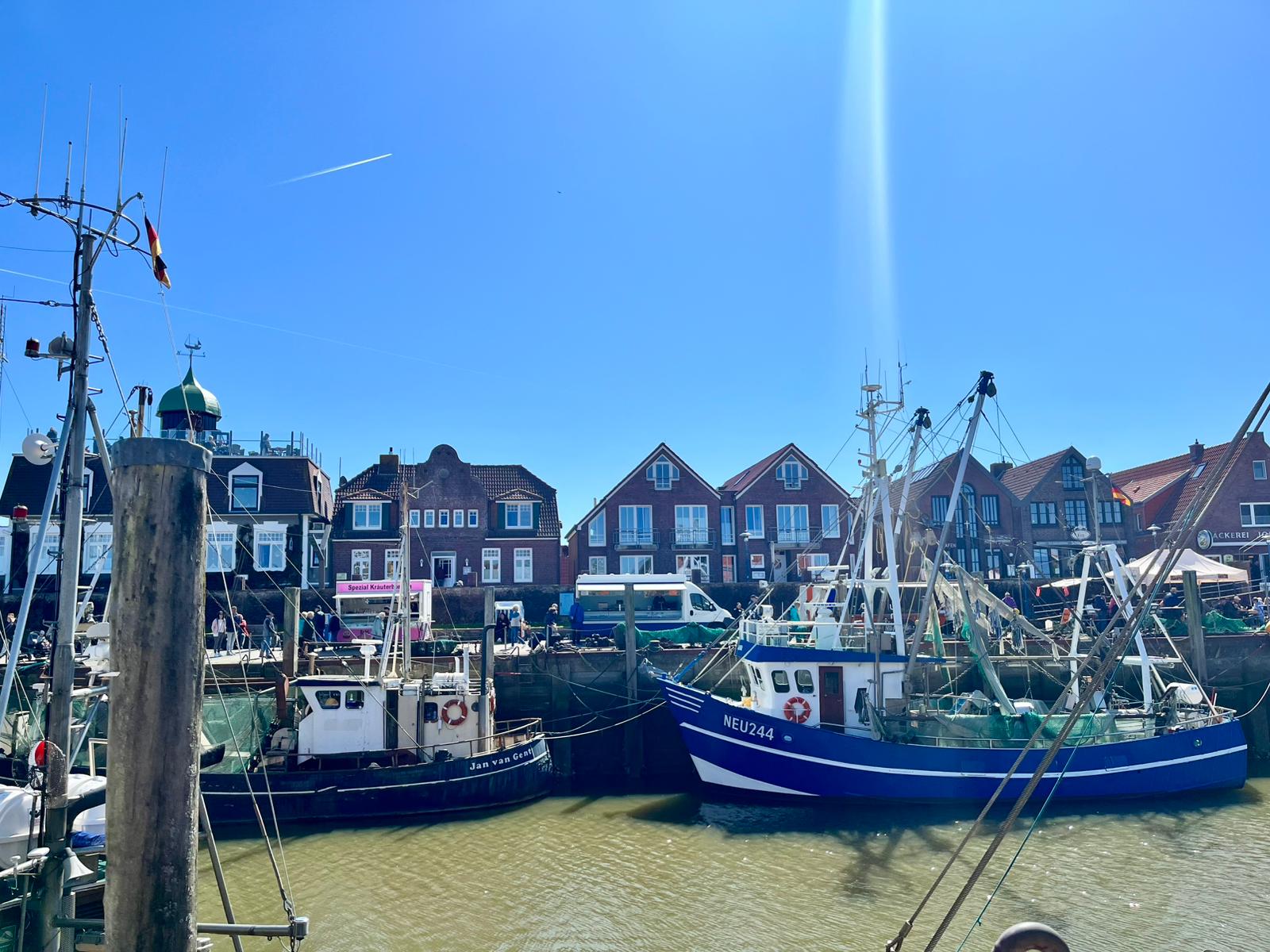 Kutterhafen an der ostfriesischen Küste